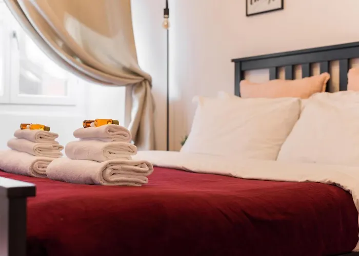 Apartament Piacentino Homes Campo De Fiori *